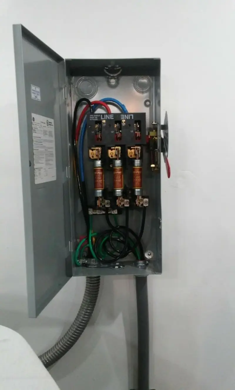 Three-phase disconnect switch installed for Electrical Wiring & Rewiring in Pleasant Grove